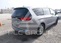 2017 Chrysler PACIFICA photo