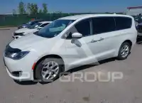 2017 Chrysler PACIFICA photo