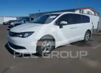 2017 Chrysler PACIFICA photo