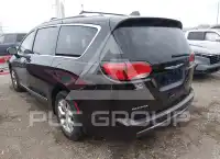 2017 Chrysler PACIFICA photo