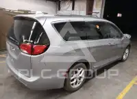 2017 Chrysler PACIFICA photo