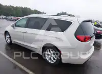 2017 Chrysler PACIFICA photo