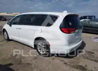 2017 Chrysler PACIFICA photo