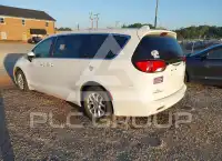 2017 Chrysler PACIFICA photo