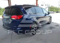 2017 Chrysler PACIFICA фото