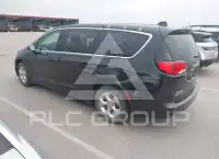 2017 Chrysler PACIFICA photo