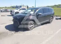 2017 Chrysler PACIFICA фото