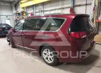 2017 Chrysler PACIFICA photo
