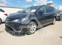 2017 Chrysler PACIFICA фото