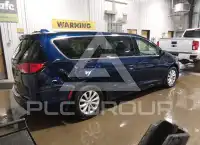 2017 Chrysler PACIFICA photo
