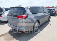 2017 Chrysler PACIFICA photo