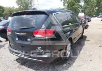 2017 Chrysler PACIFICA photo