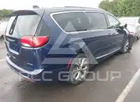 2017 Chrysler PACIFICA photo