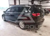 2017 Chrysler PACIFICA photo