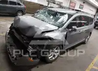 2017 Chrysler PACIFICA photo