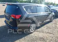 2017 Chrysler PACIFICA photo