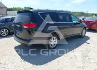 2017 Chrysler PACIFICA photo