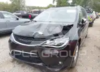 2017 Chrysler PACIFICA photo