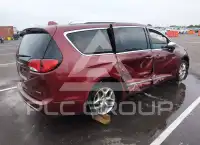 2017 Chrysler PACIFICA фото