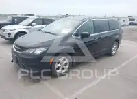 2017 Chrysler PACIFICA photo