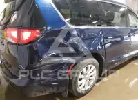 2017 Chrysler PACIFICA photo