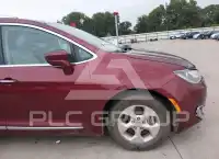 2017 Chrysler PACIFICA photo