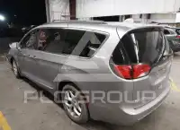 2017 Chrysler PACIFICA photo