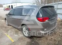2017 Chrysler PACIFICA photo