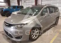 2017 Chrysler PACIFICA photo