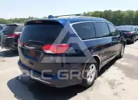 2017 Chrysler PACIFICA фото