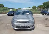 2017 Chrysler PACIFICA фото