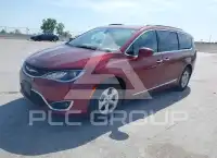 2017 Chrysler PACIFICA photo