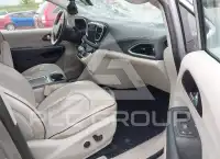 2017 Chrysler PACIFICA photo