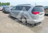 2017 Chrysler PACIFICA photo