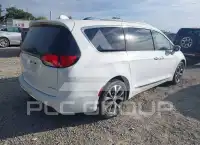 2017 Chrysler PACIFICA photo