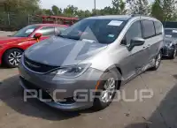 2017 Chrysler PACIFICA photo