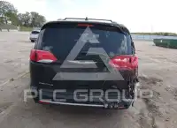 2017 Chrysler PACIFICA photo