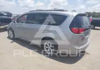 2017 Chrysler PACIFICA фото