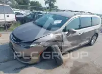 2017 Chrysler PACIFICA photo