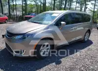 2017 Chrysler PACIFICA фото