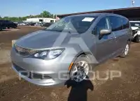 2017 Chrysler PACIFICA photo
