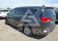 2017 Chrysler PACIFICA photo