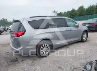 2017 Chrysler PACIFICA фото