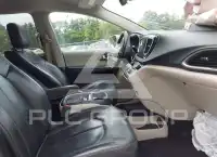 2017 Chrysler PACIFICA фото