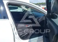 2017 Chrysler 200 photo