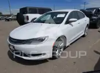 2017 Chrysler 200 photo