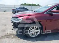 2017 Chrysler 200 фото