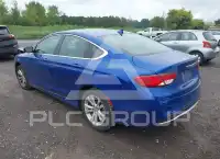 2017 Chrysler 200 photo