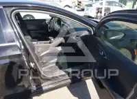 2017 Chrysler 200 photo