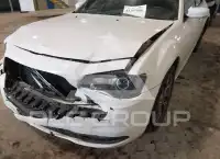2017 Chrysler 300 фото